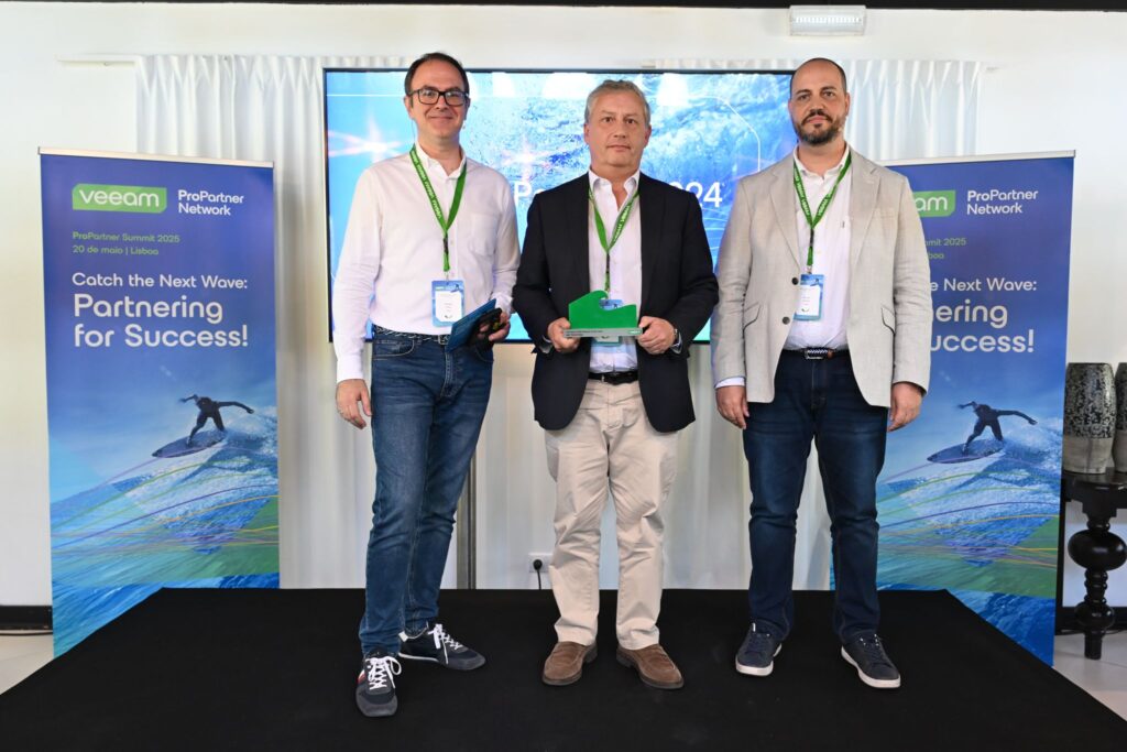 Ar distinguida como “The Best VCSP Partner of the Year” no Veeam ProPartner Summit 2025 1